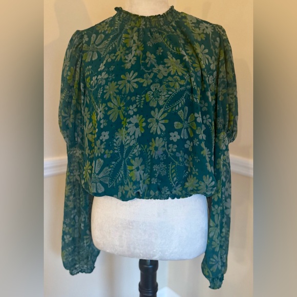 Free People Tops - Free People Sheer Floral Blouse • Smocked Neck • Size S 🌿💚